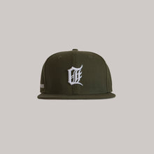 Load image into Gallery viewer, Army Green Fitted