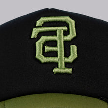 Load image into Gallery viewer, Olive &amp; Black San Francisco Trucker
