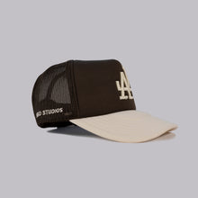 Load image into Gallery viewer, Brown &amp; Beige LA V2 Trucker
