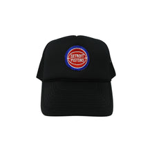 Load image into Gallery viewer, Vintage Pistons Trucker (Black)
